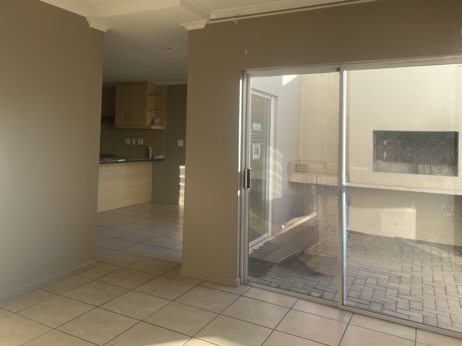 3 Bedroom Property for Sale in Villa Diamante Western Cape